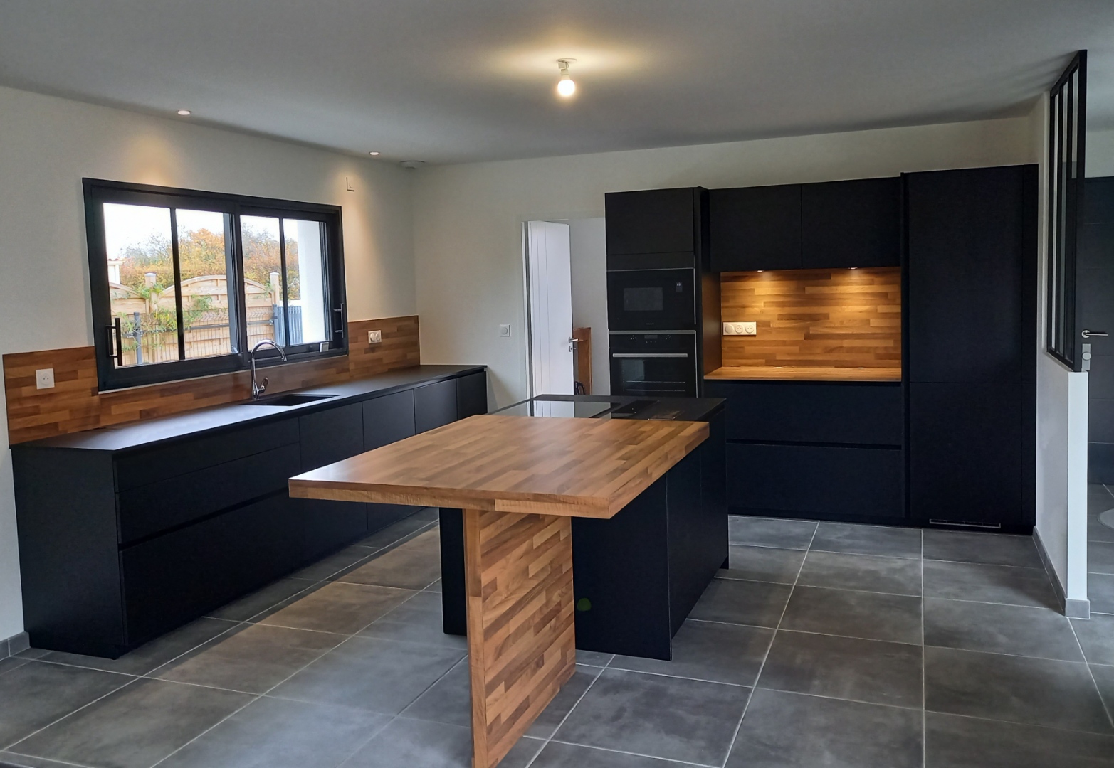 IDEALPOSE, Agencement, Cuisine et Solid Surface à La Rochelle — Photos 2